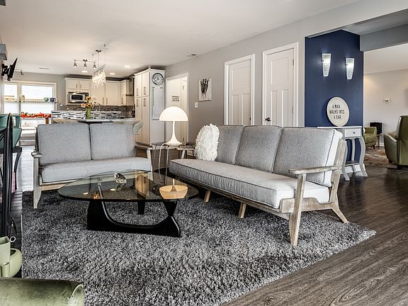 3rd image of 4248 Cold Spring Rd