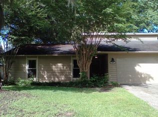 5882 Ryans Bluff Rd, North Charleston, SC 29418