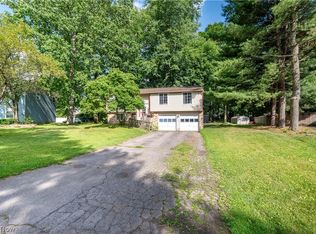 7764 Micawber Rd NE, Warren, OH 44484