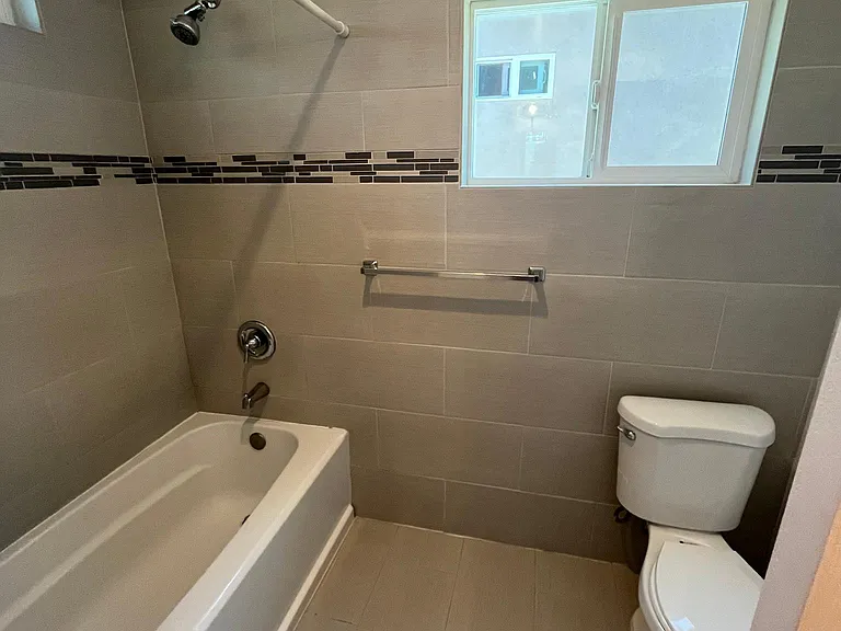 6814 Waite Dr — Photo 42