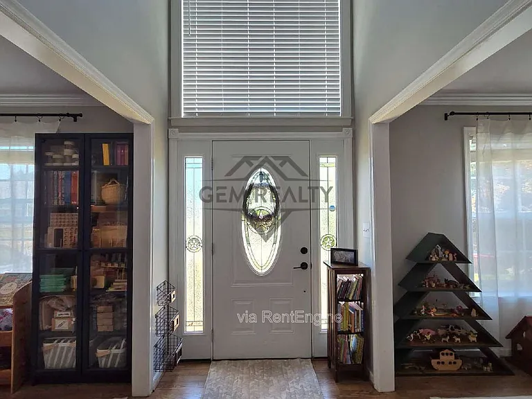54 Dawson Dr — Photo 27