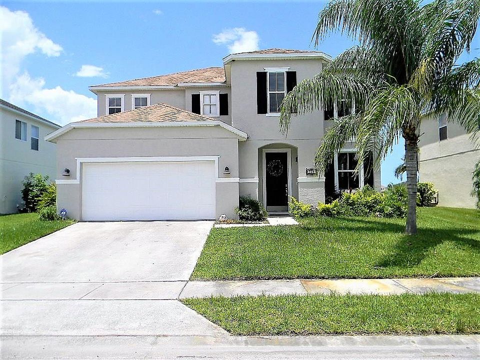 1st image of 628 Carriage Lake Way