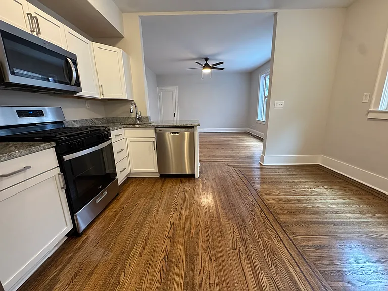 2115 Speed Ave #4 — Photo 3