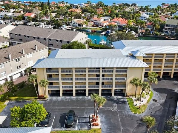 1125 Pinellas Bayway S APT 205