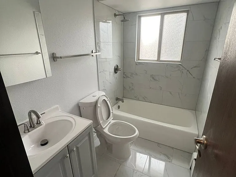 225 Hi Country Dr #13-1718 — Photo 6