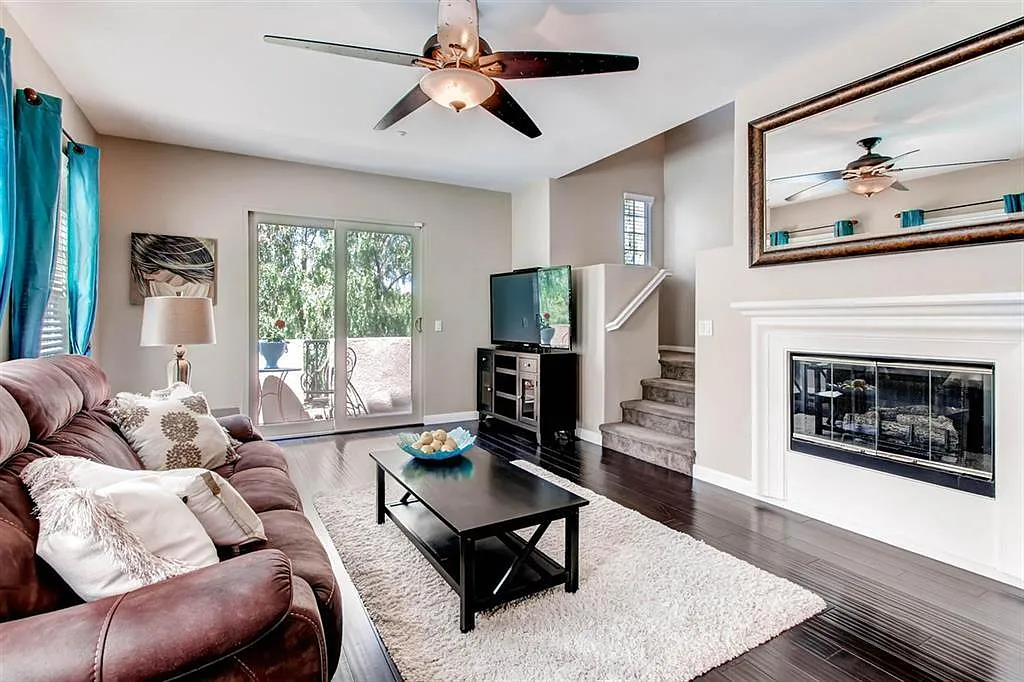3 bed, 1523 sqft, $4,595 — Photo 3