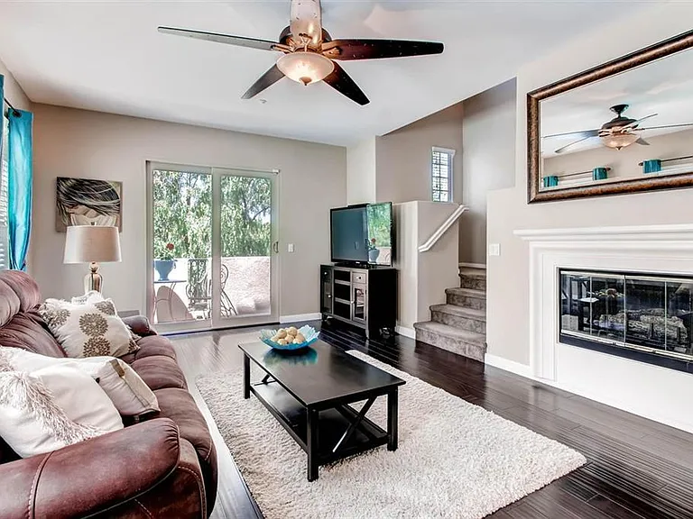 2540 Escala Cir — Photo 3