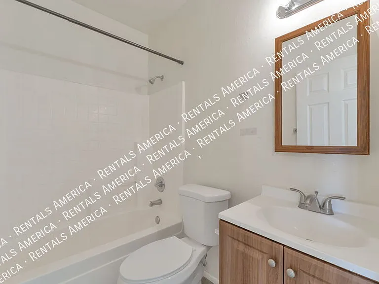 7051 S 6th Ave #1 — Photo 10