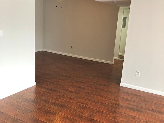 2nd image of 309 E Elk Ave APT 204