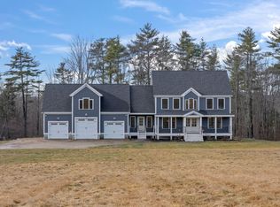 26 Mountain View Rd, Berwick, ME 03901
