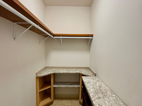 Walk- in closet