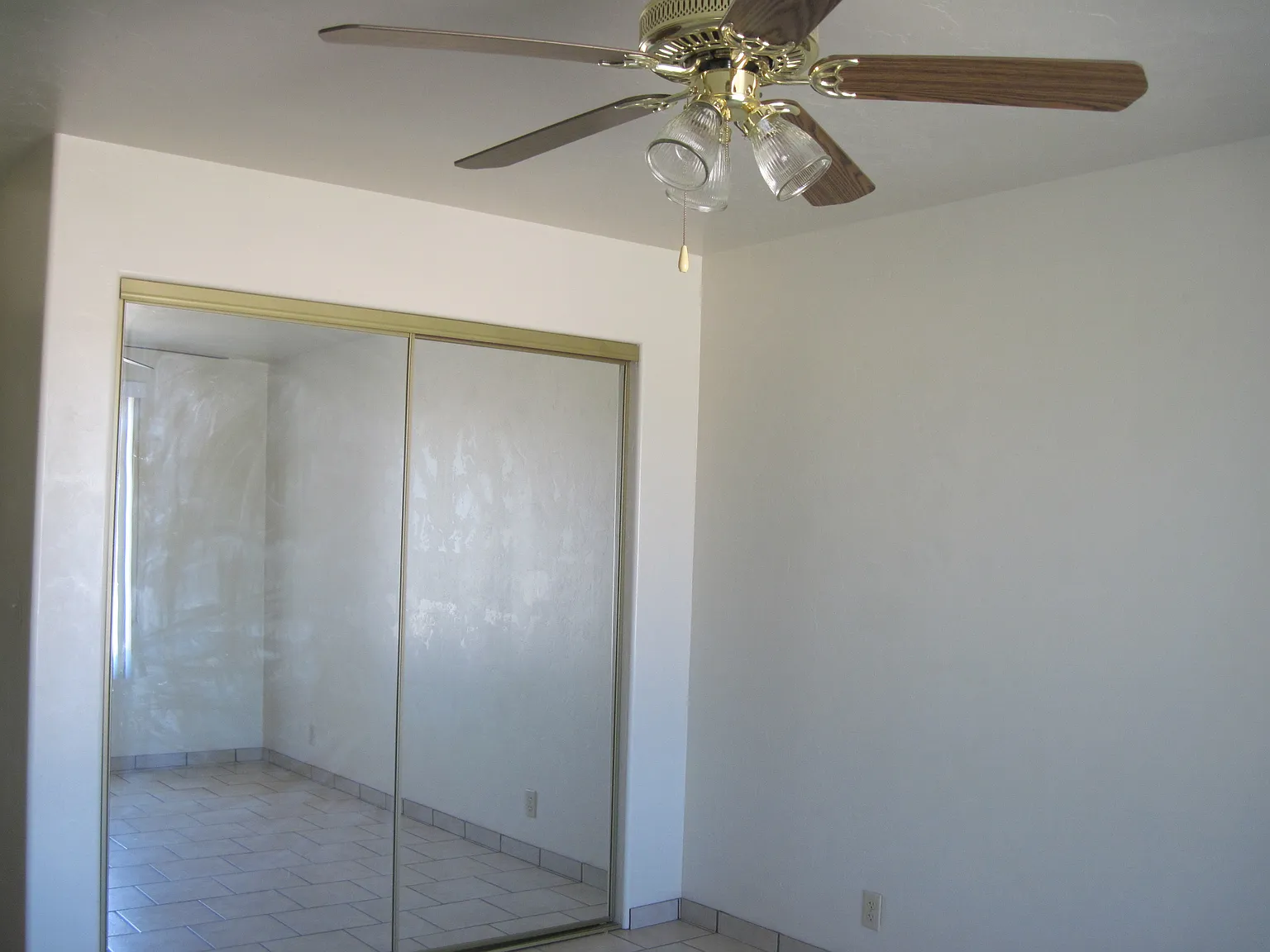 242 S. Biddle/Austin — Photo 4