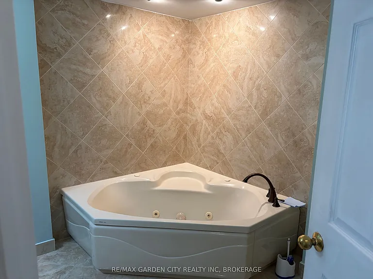 162 Martindale Rd #207 — Photo 21