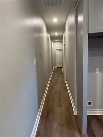 718 Majestic Pl — Photo 4