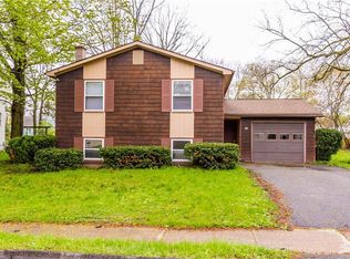 26 Barry St, Brockport, NY 14420