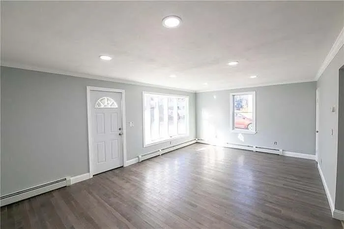 11 Highland Ave — Photo 3