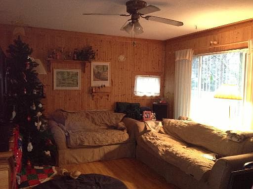 4th image of 212 Monterey Dr