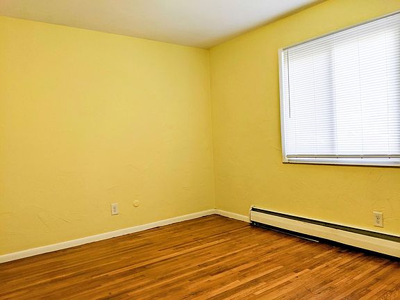 4th image of 748 Tatum St APT 8