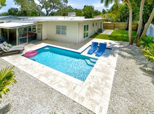 2432 Whippoorwill Cir, Sarasota, FL 34231