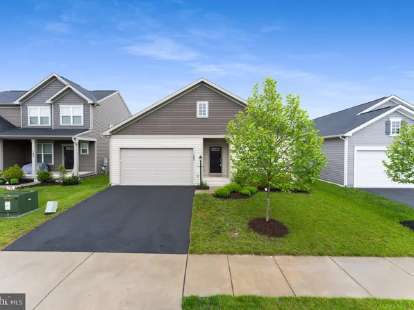 102 Jewel Box Dr, Stephenson, VA 22656
