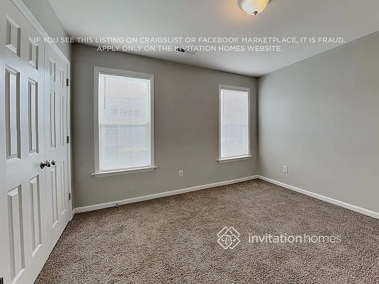 101 Blackthorne Ct — Photo 9