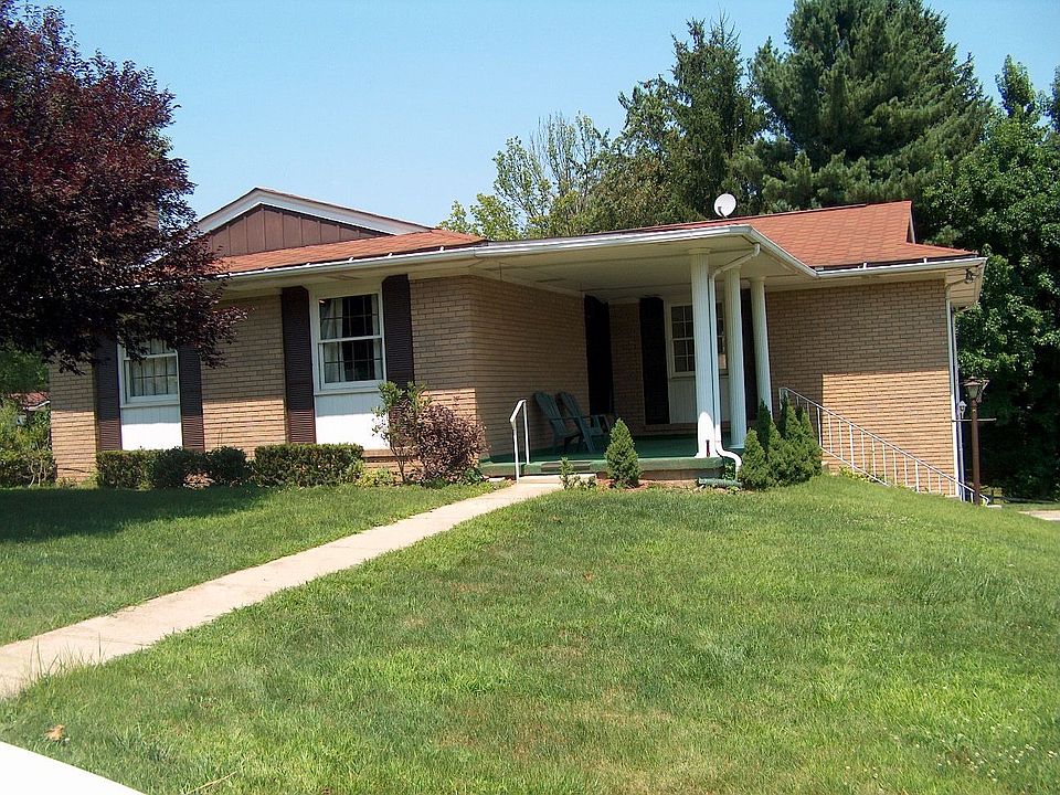 1st image of 236 Kingsview Dr