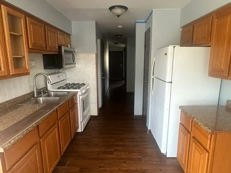 14833 Kilpatrick Ave #1E — Photo 10