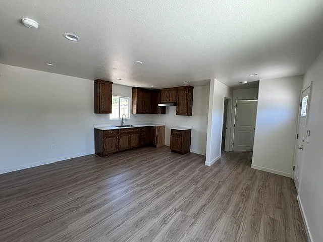 1012 W Cypress St #B — Photo 12
