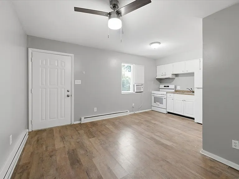 8820 E 45th St — Photo 16