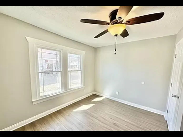 1509 Lincoln Ave — Photo 16