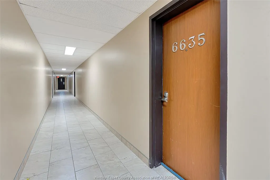 Building Photo - 6635 Thornberry Cres #387