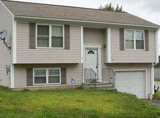 77 4th St, Worcester, MA 01602