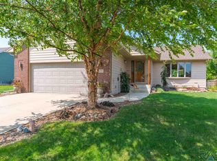 3125 S Harmony Ct, Sioux Falls, SD 57110