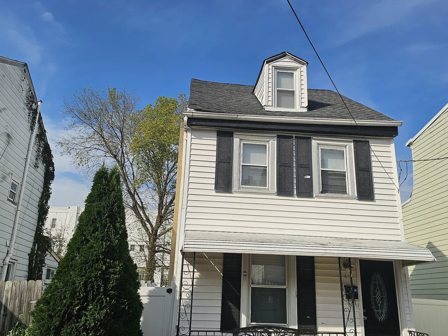 3 bed, 1269 sqft, $1,850 — Photo 3