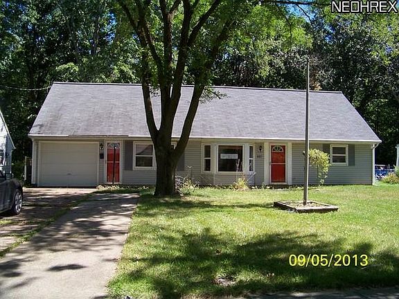 2nd image of 716 Irving Park Blvd