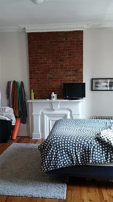 Rented by R New York | media 45