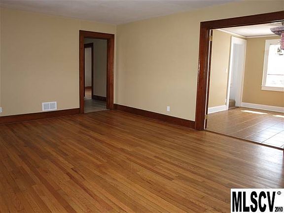 2nd image of 1720 29th Avenue Dr NE