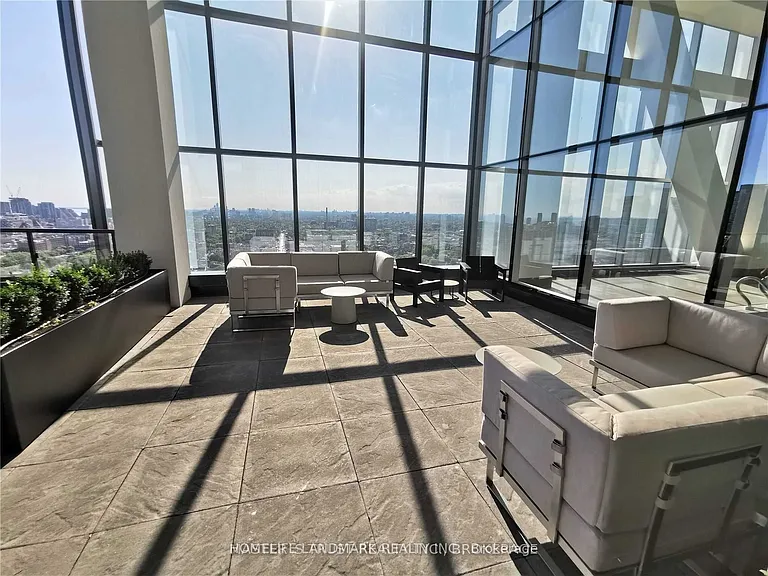 488 University Ave #3111 — Photo 21