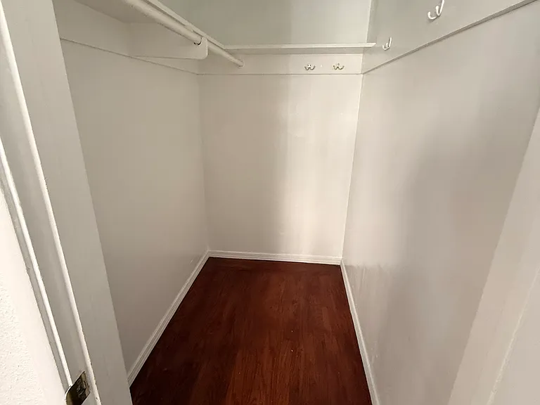 1616 S St #6 — Photo 19