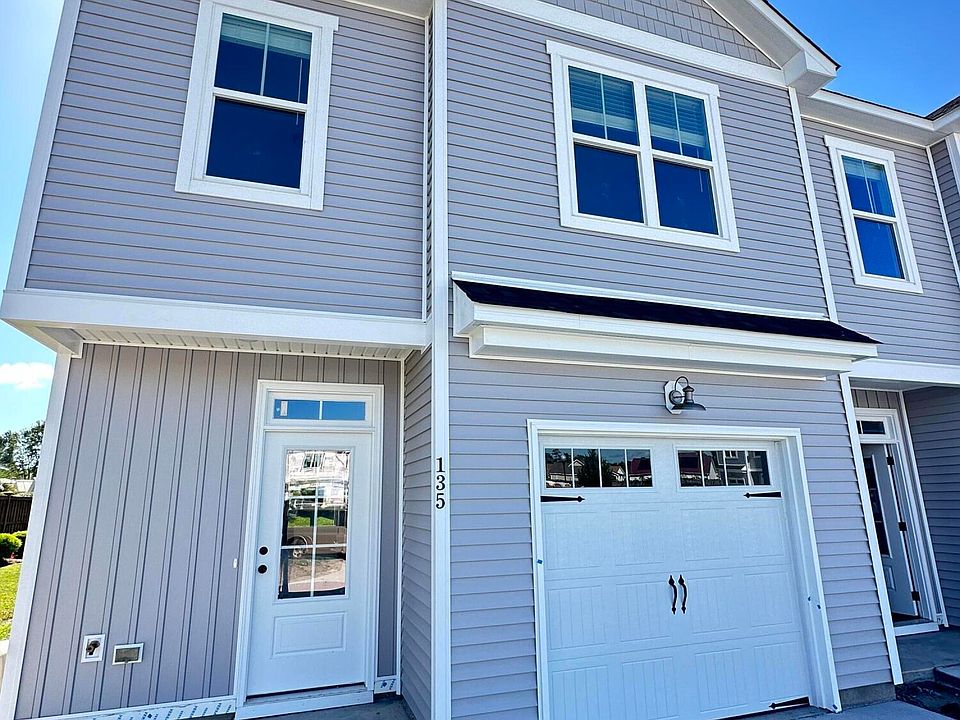 1st image of 135 Jansen Lane