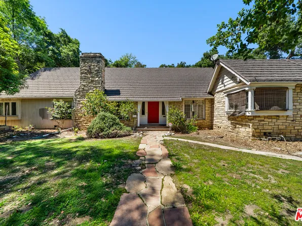 16055 Woodvale Rd, Encino, CA 91436