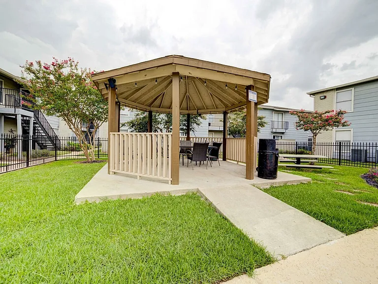 ashford-briar-point-houston-tx-Outside