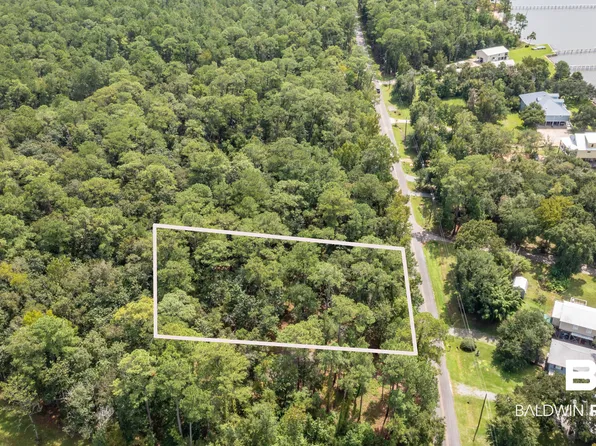 9620 Beach Rd, Foley, AL 36535