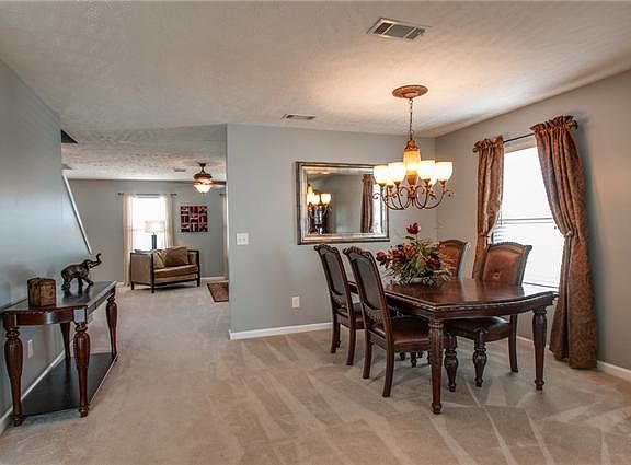 5th image of 3526 Bluespruce Way