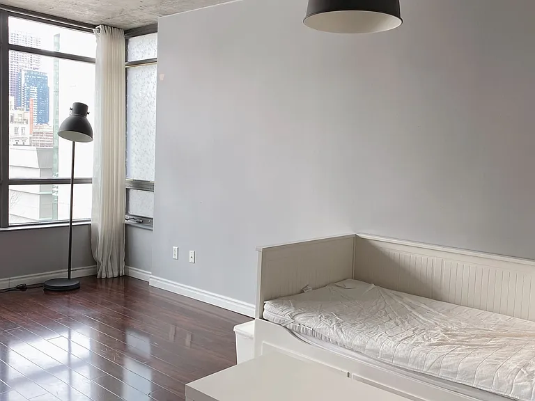 285 Mutual St #705 — Photo 3