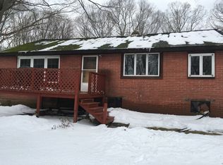 154 S Hoop Pole Rd, Guilford, CT 06437