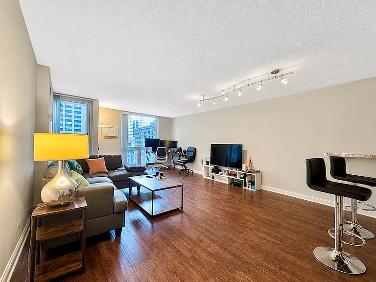 200 N Dearborn St #1205 — Photo 3