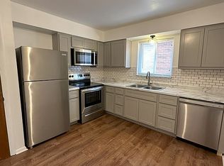 10033 Puttington Dr APT C, Saint Louis, MO 63123