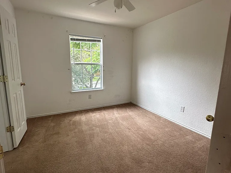 9426 Santa Fe Rdg — Photo 8
