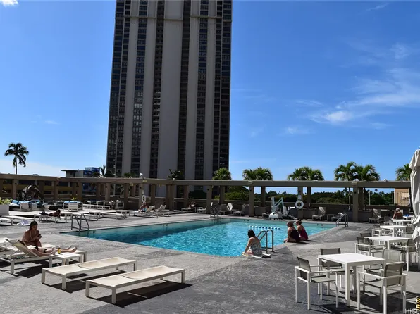 410 Atkinson Dr #1810, Honolulu, HI 96814